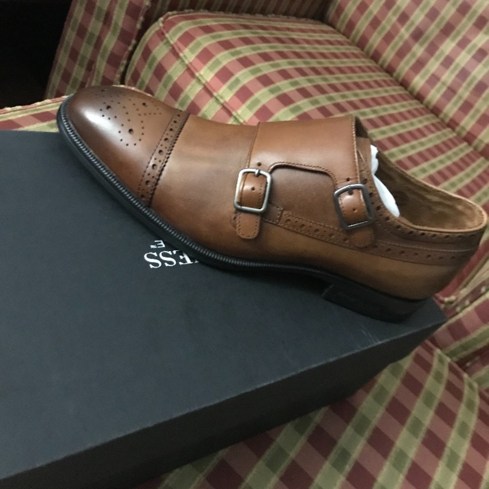 Brand new Kenneth Cole dress shoes